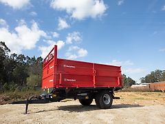 HERCULANO 1 Achs Dreiseitenkipper mit Auflaufbremse / 1 axle 3 sided tipper with overrun brake / 1 osiowa 3-stronna wywrotka z hamulcem najazdowym