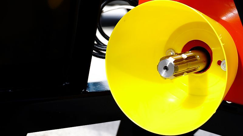 Häcksler Holz Red Dragon R-120 Holzhäcksler Holzschredder Holzhacker Schredder REMET