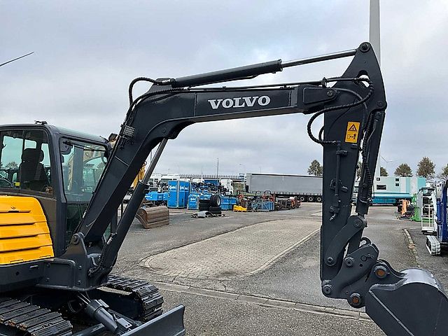 Volvo EC60C