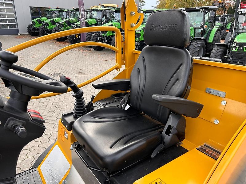 Eurotrac W12 S Schutzdach