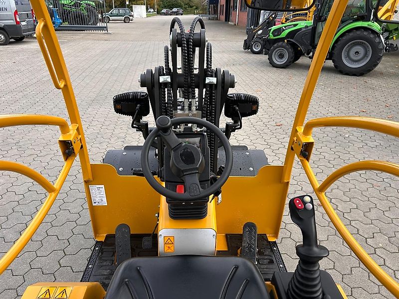Eurotrac W12 S Schutzdach