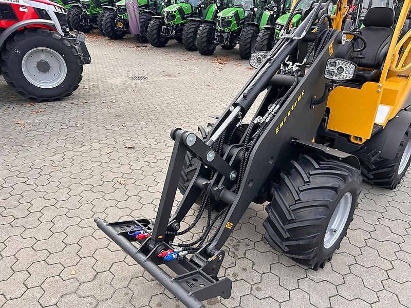 Eurotrac W12 S Schutzdach