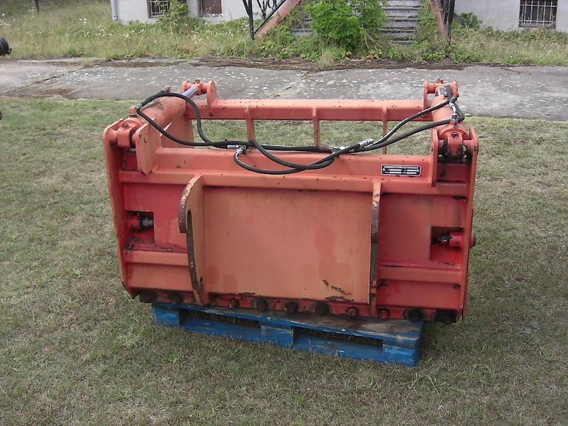 Bressel und Lade Silageschneidzange