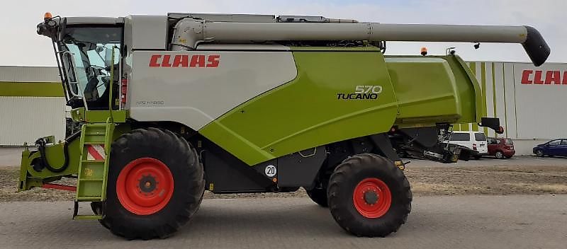 Claas TUCANO 570