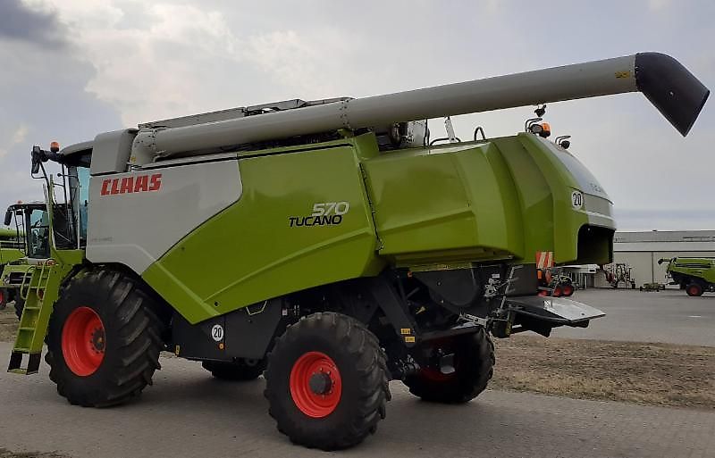 Claas TUCANO 570