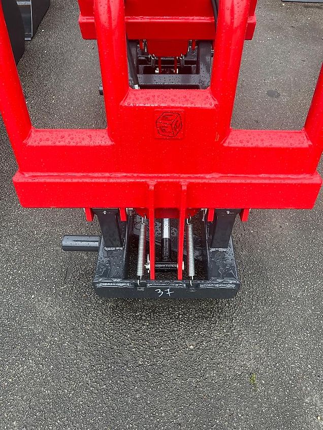 Hydraulische Ballengabel Intertech Ballengreifer SC03 Ballenzange