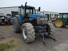 New Holland 8560
