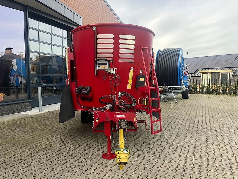 BvL 20H-2S voermengwagen bouwjaar 2017