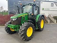 John Deere 6120M