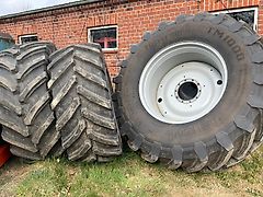Trelleborg Satz Räder Trelleborg VF 710/75R42 und VF 650/60R34 TM1000