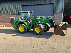 John Deere 3800