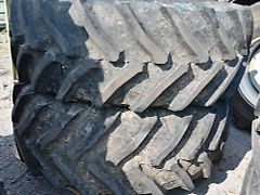 Trelleborg 2 gebrauchte Traktor Hinterräder 600/65 R 38 Trelleborg TM 800