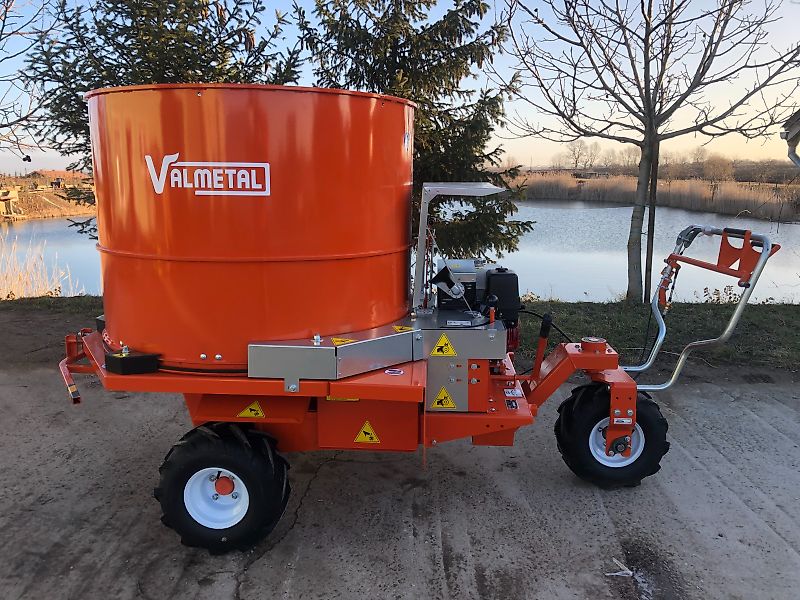 VALMETAL Canada NEW BEDDING CHOPPER 48’’ Ø 122 cm tub , Flotrac, self propeled, Honda 13 Hp motor , new model 2024
