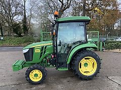 John Deere 3046R CAB