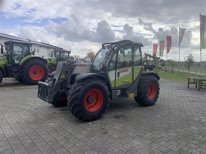 Claas SCORPION 7040