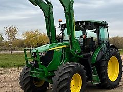 John Deere 6115M