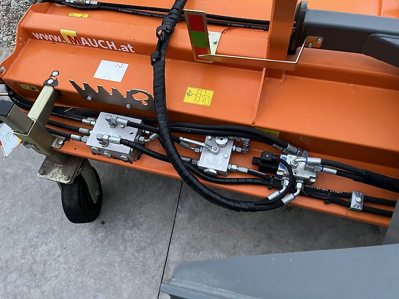 Bema Kehrmaschine 25 / 2750mm mit Merlo ZM2