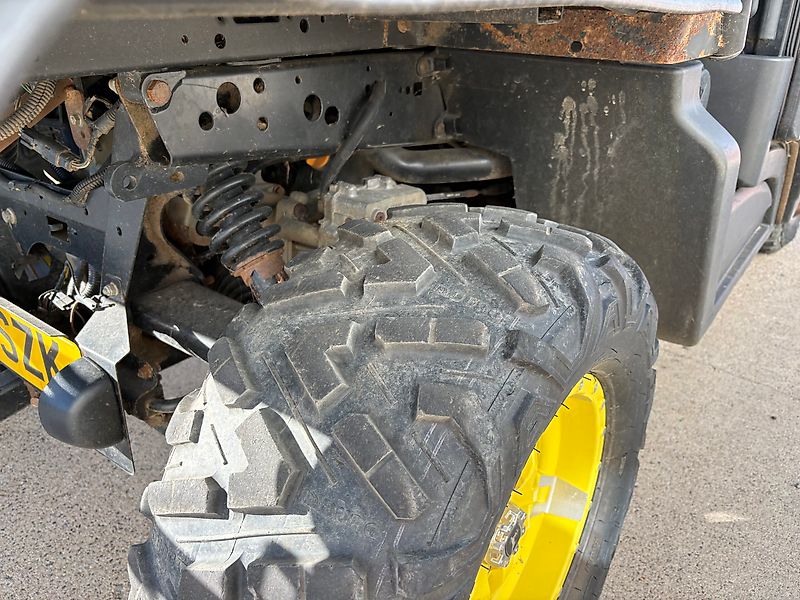 John Deere XUV865M Gator