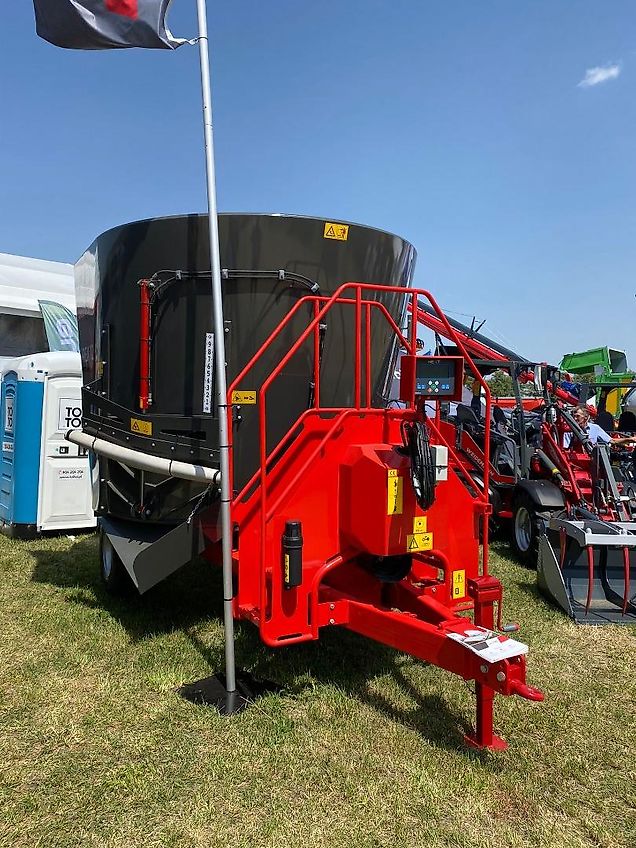 Ando Tech Futtermischwagen / Feed mixer / Melangeuse / Wóz paszowy T-REX 24 m3