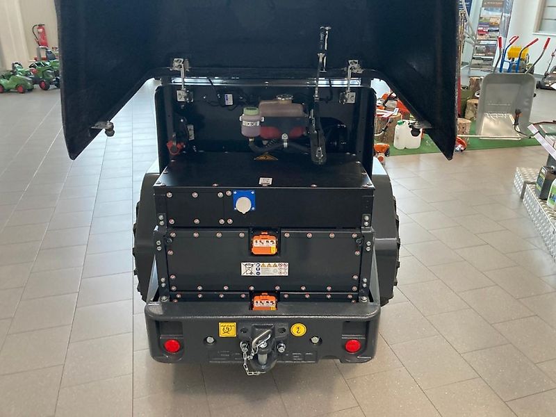 Schäffer 23 E SONDERLACKIERUNG AKTION