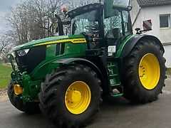 John Deere 6R215