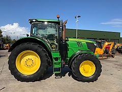 John Deere 6215R Tractor (ST24118)