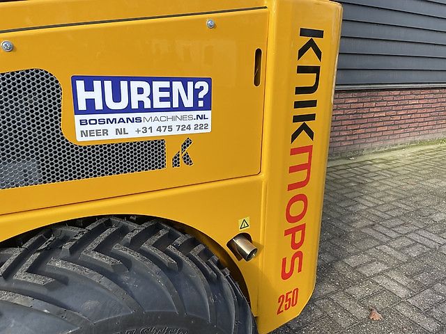 Knikmops KM250 minishovel / kniklader