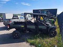 John Deere XUV855M