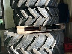 Claas 380/70 R24 + 480/70 R34 BKT