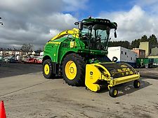 John Deere 8600
