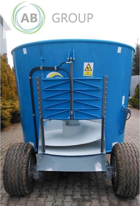 Zamet wóz paszowy Fider 10 m3