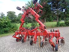 Schmotzer Keine Schmotzer Kotte Hacke Hackgerät 6 reihige System Kotte Rollhacke 450 cm Klapprahmen mit Grubberschar Hackschar zur Bodenlockerung Hydraulische Klappung 4,5 und 6 reihige Reihenhacke mit bis zu 75 cm Arbeitsbreite Kulturschutzscheiben alle Arbeitswer