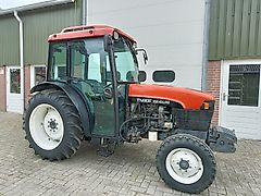 New Holland TN90F