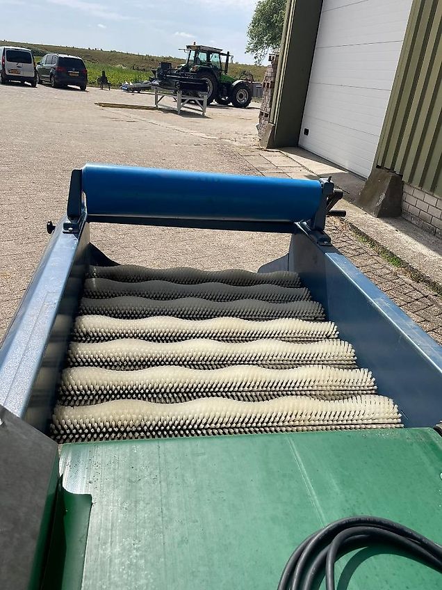 KMK Borstelmachine S1280 + bypass