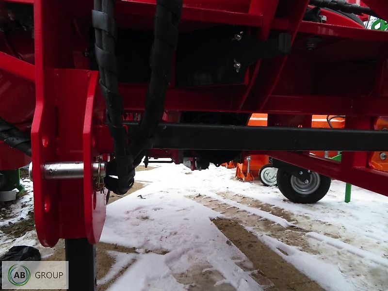 MCMS Warka rozścielacz słomy RS-16/B