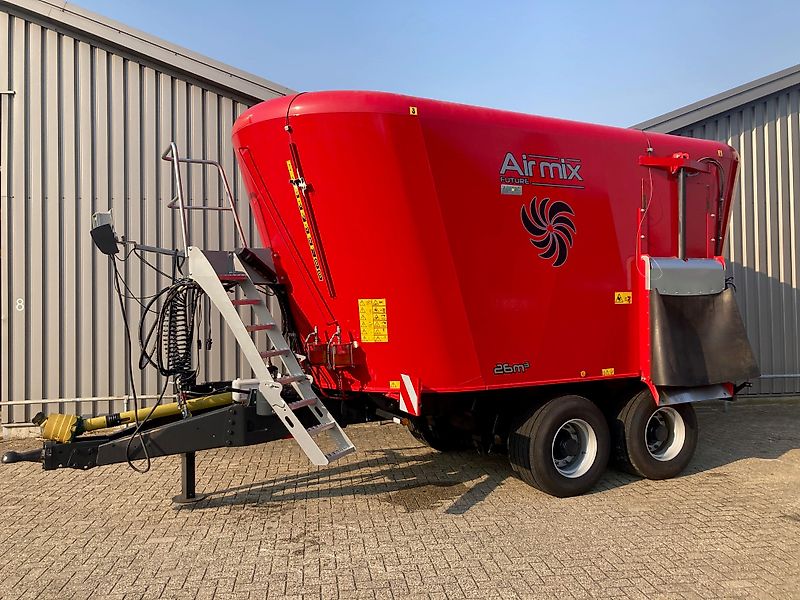 Airmix 26m3 Voermengwagen