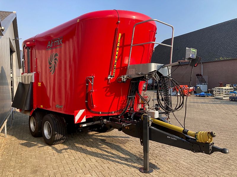 Airmix 26m3 Voermengwagen