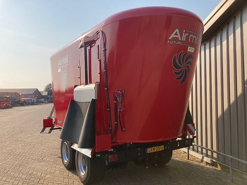 Airmix 26m3 Voermengwagen