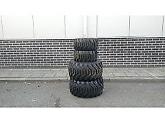 New Holland INDUSTRIEBANDEN 18X8.50-10 & 26X12.00-12