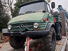 Mercedes-Benz U406