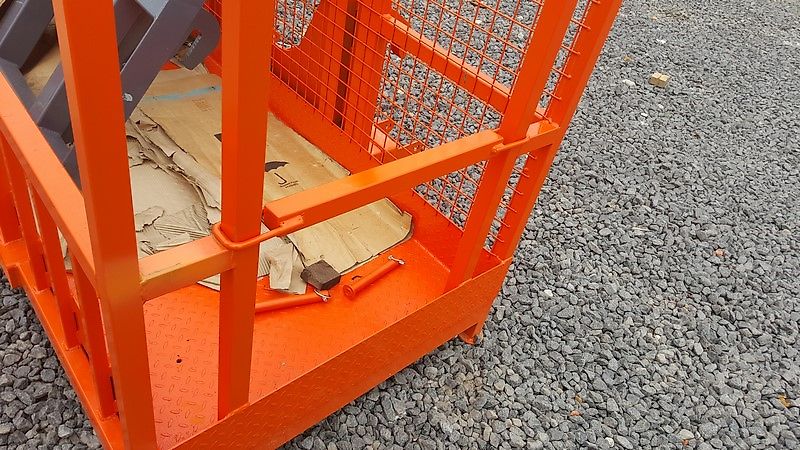 Top-Agro Arbeitsbühne für Gabelstapler Teleskoplader Frontlader 2,4m !!NEU!! WZK