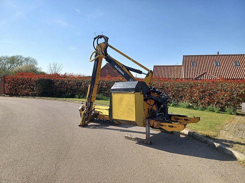 McConnel USED McConnel PA6500T Hedgecutter for Sale