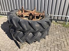 Vredestein 13.6/38 Dubbellucht
