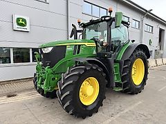 John Deere 6R 215