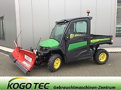 John Deere Gator XUV 865M mit Schneeräumschild