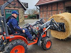 Kubota Kleintraktor | Kubota B1-241 | Kompakttraktor mit Frontlader