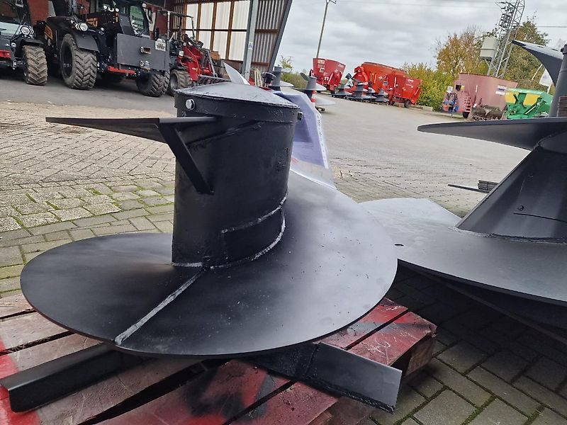 JF-Stoll Vertikalschnecken für Mischwagen von Stoll