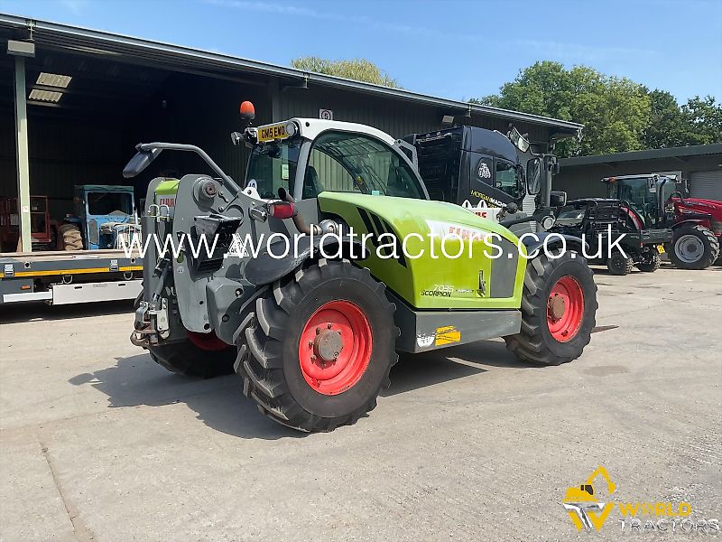 Claas 7035 SCORPION