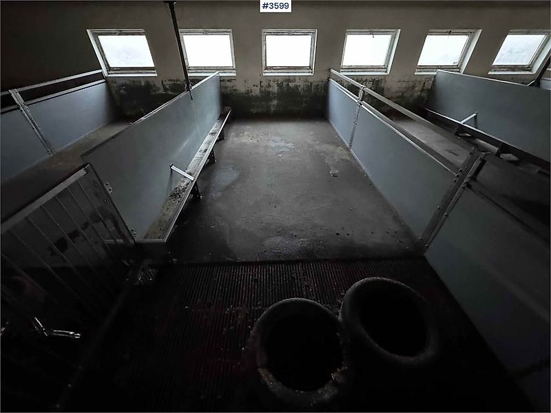 WEDG Grisehus innredning