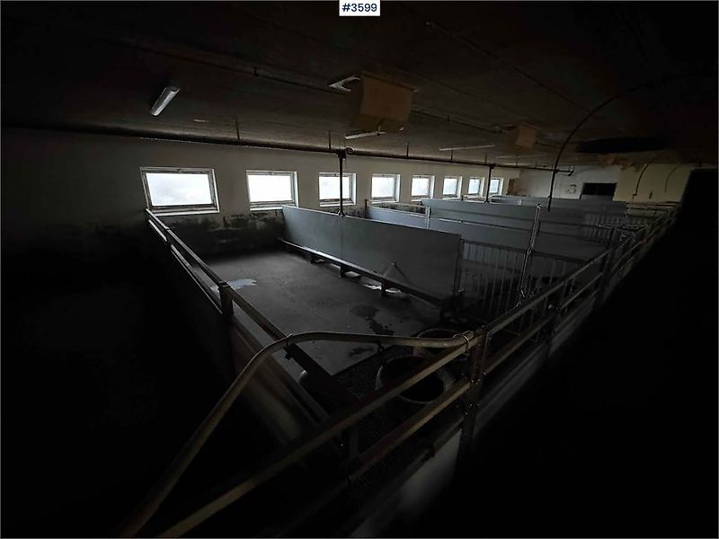 WEDG Grisehus innredning